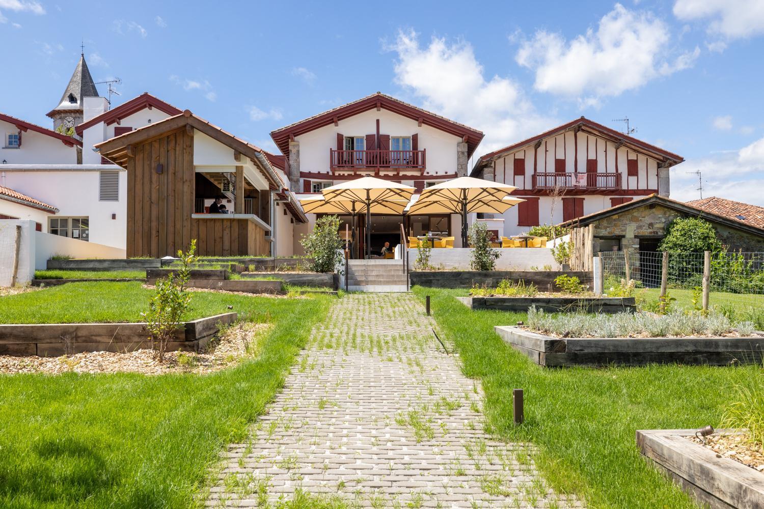 Hotel Restaurant & Spa La Maison Oppoca Aïnhoa Exteriör bild